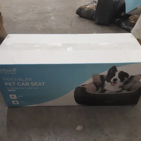 BOXED FURDREAMS PREMIUM PET CAR SEAT