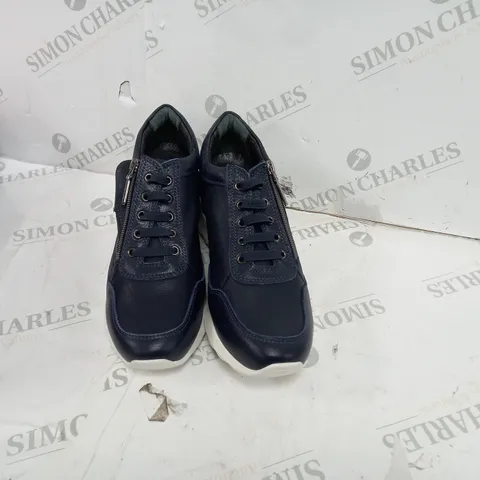 BOXED PAIR OF RUTH LANGSFORD WEDGE TRAINERS IN NAVY SIZE 6