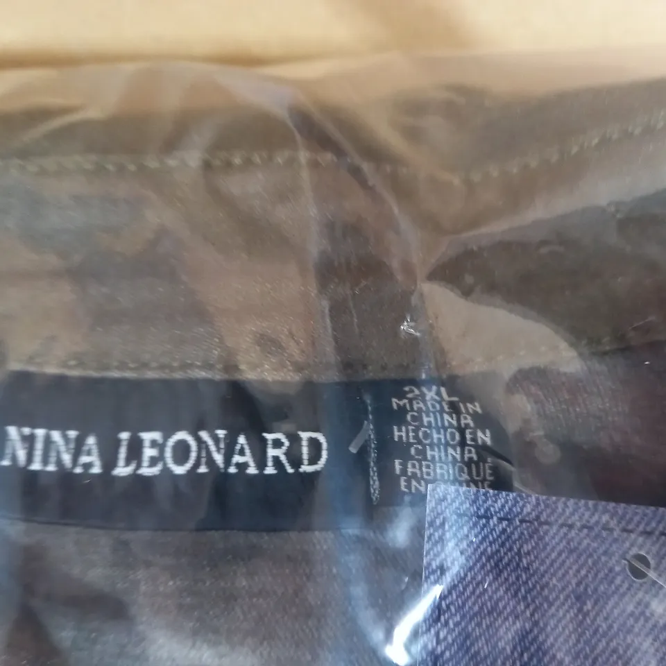 ELBOW SLEEVE BUTTON UP STRETCH DENIM DRESS BY NINA LEONARD - SIZE L 