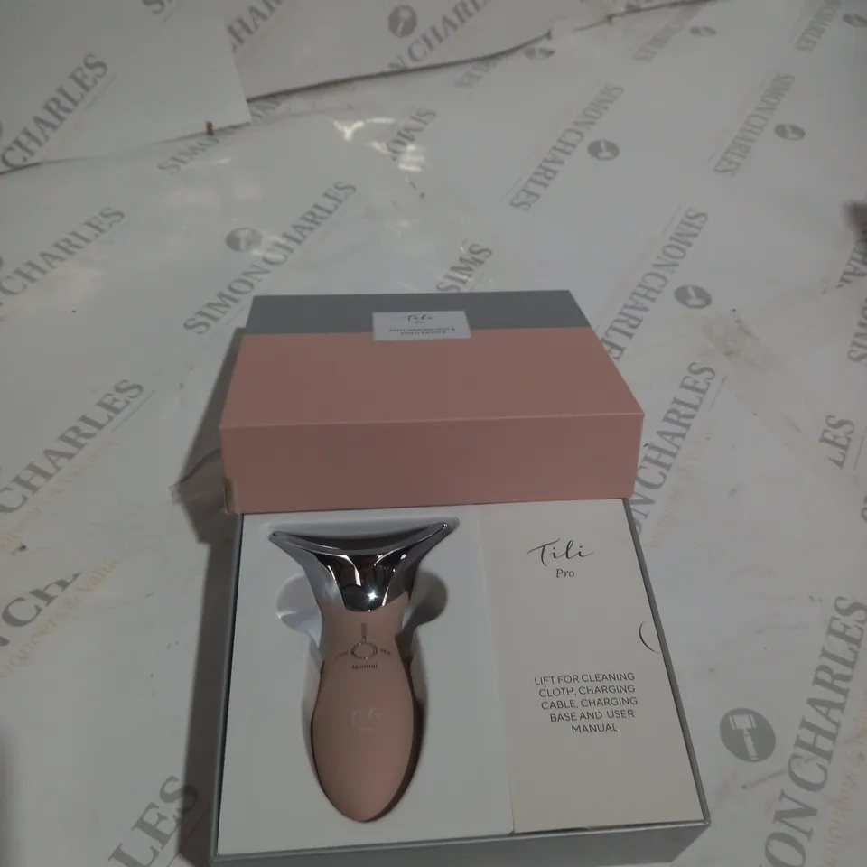 TILI PRO ANTI-AGEING HOT & COLD DEVICE 