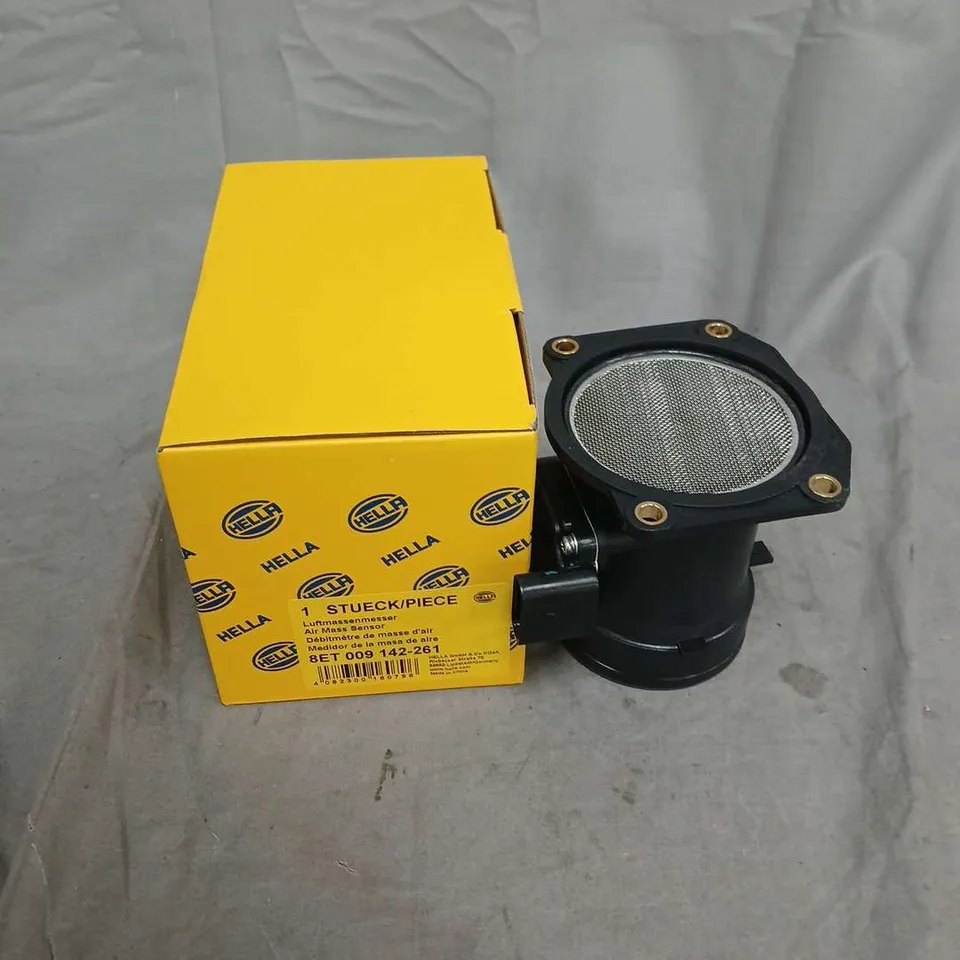 BOXED HELLA AIR MASS SENSOR (MAF) 8ET 009 142-261