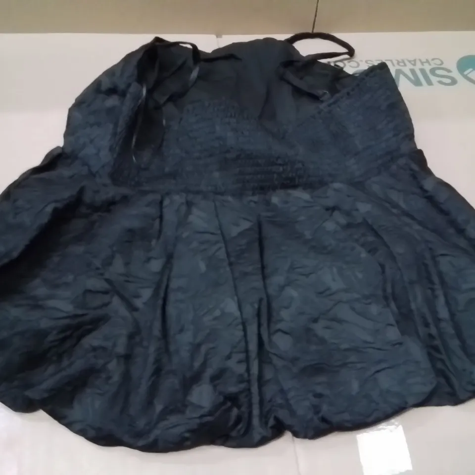 BOXED BRAND NEW APPROXIMATELY 14 SIMPLY BE JACQUARD CAMI SKIRT BLACK SIZE 22