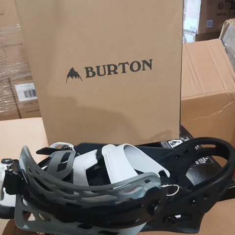 BURTON CARTEL SNOWBOARD BINDINGS – MEN'S, BOXED (SIZE NOT SPECIFIED)