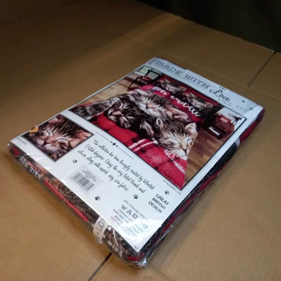 PACKAGED DOUBLE CUDDLE CATS DEVET SET