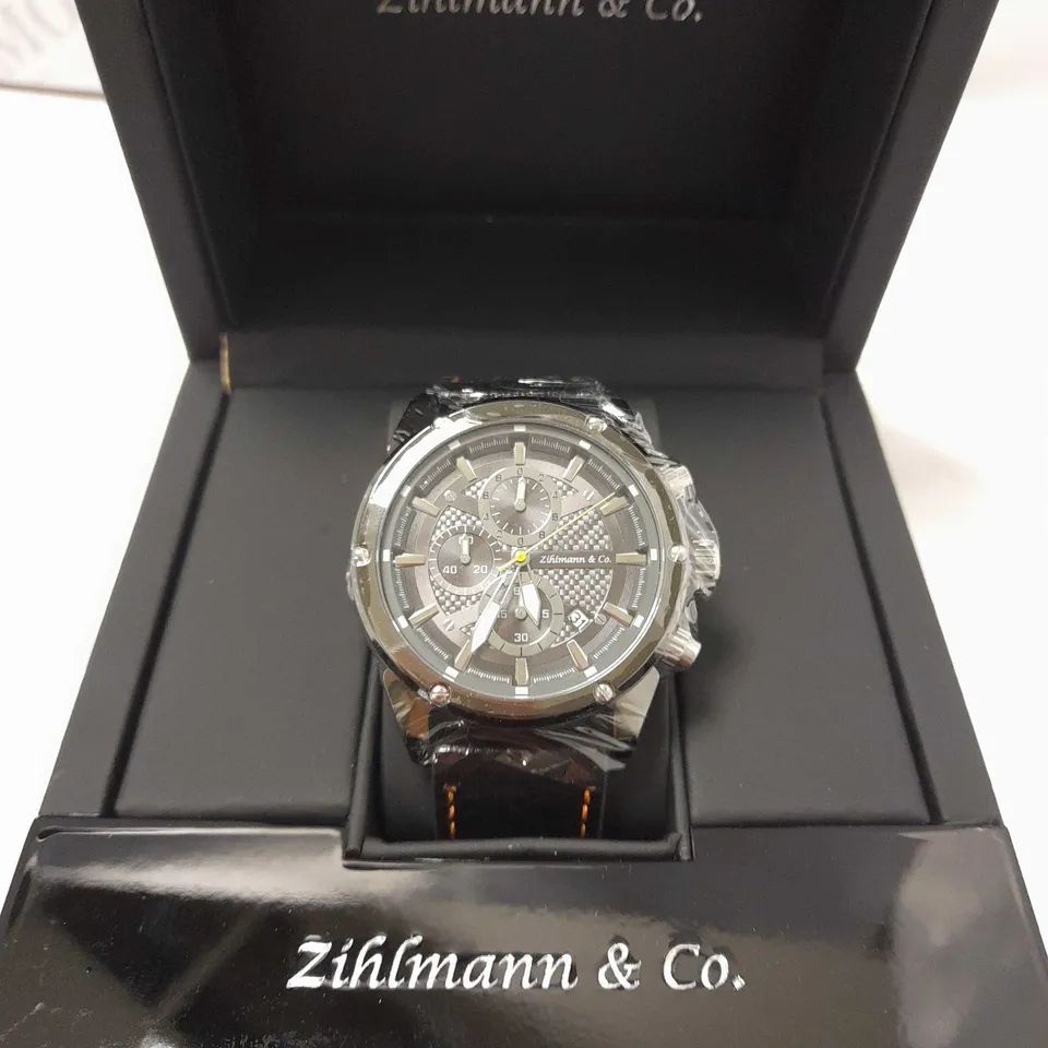 ZIHLMANN & CO GREY TRIPLE DIAL BLACK LEATHER STRAP WATCH