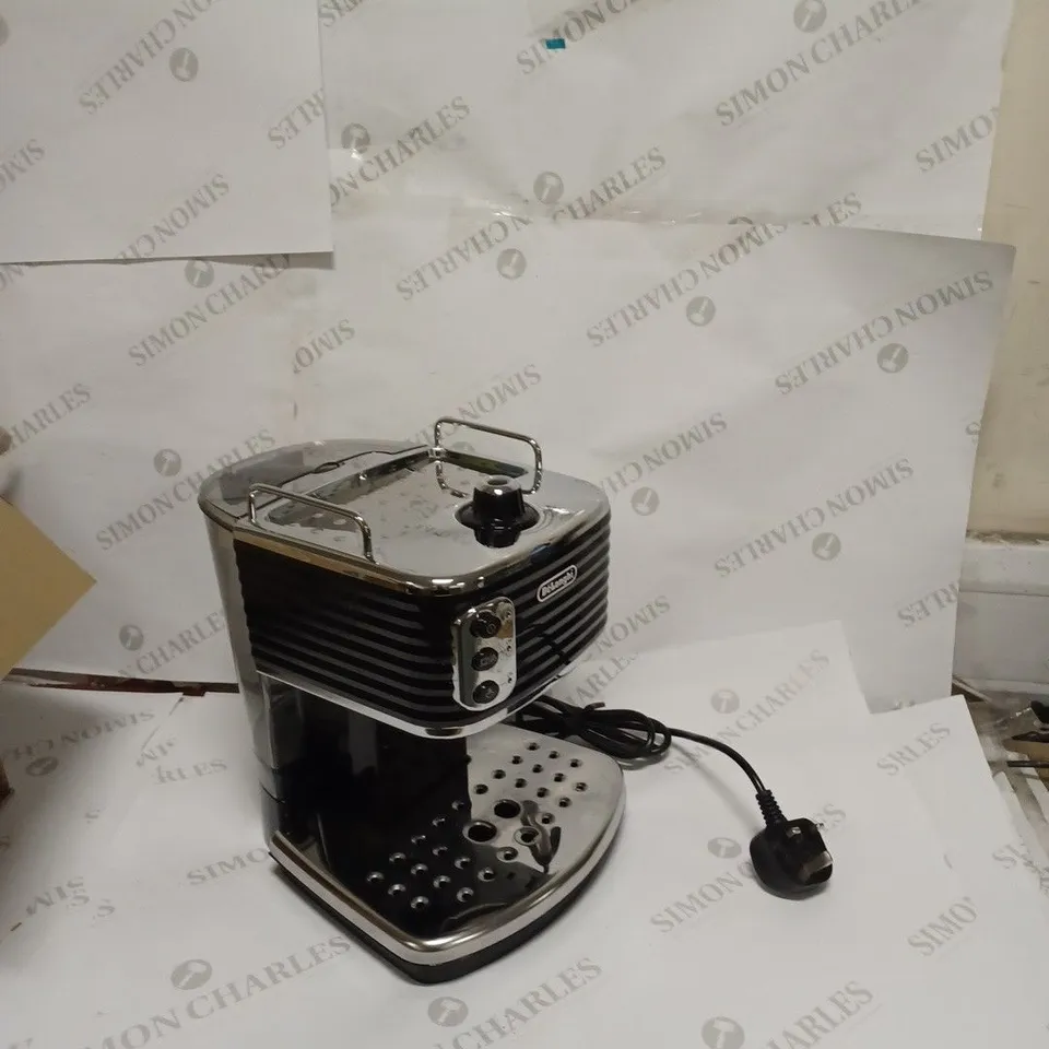 DELONGHI SCULTURA ESPRESSO & CAPPUCCINO COFFEE MAKER