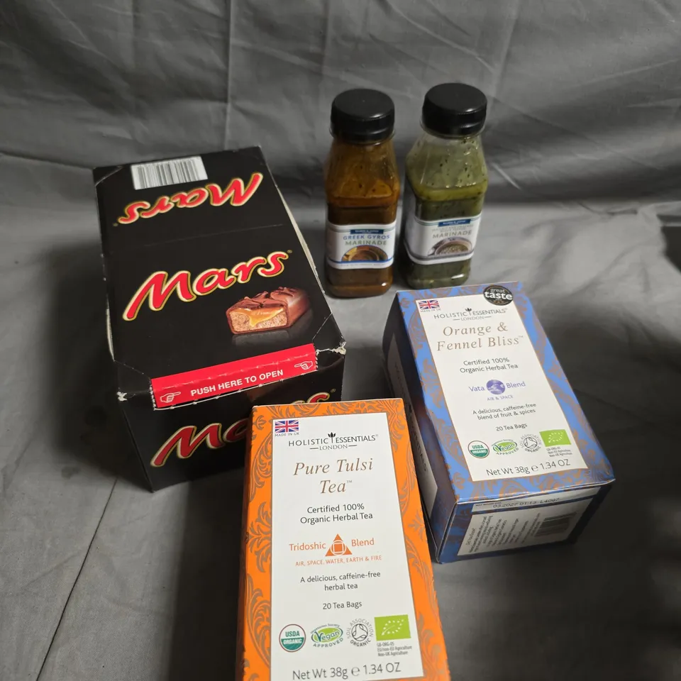 APPROXIMATELY 10 ASSORTED FOOD/DRINK PRODUCTS TO INCLUDE HERBAL TEA, MARS BARS, FLAVOURED WATER ETC 