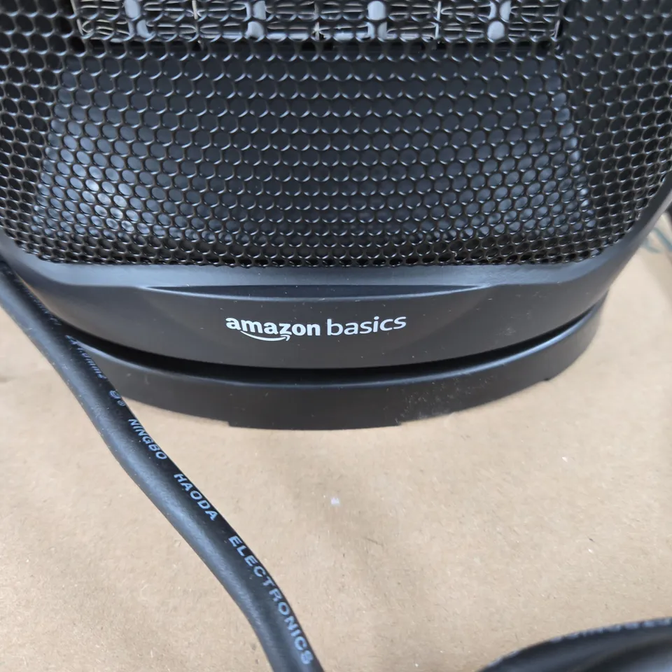 AMAZON BASICS COMPACT PORTABLE SPACE HEATER