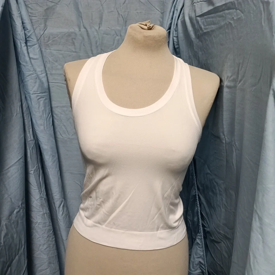 SWEATY BETTY ATHLETE CROP SEAMLESS WORKOUT TANK TOP – WHITE, XS