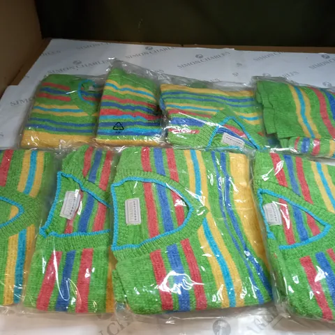 APPROX 8 MULTI COLOURED CARDIGANS IN DIFFERENT SIZES