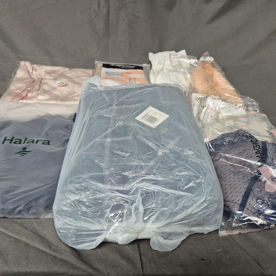 LARGE BOX OF APPROXIMATELY 20 ASSORTED CLOTHING ITEMS IN VARIOUS SIZES, STYLES AND COLOUR 