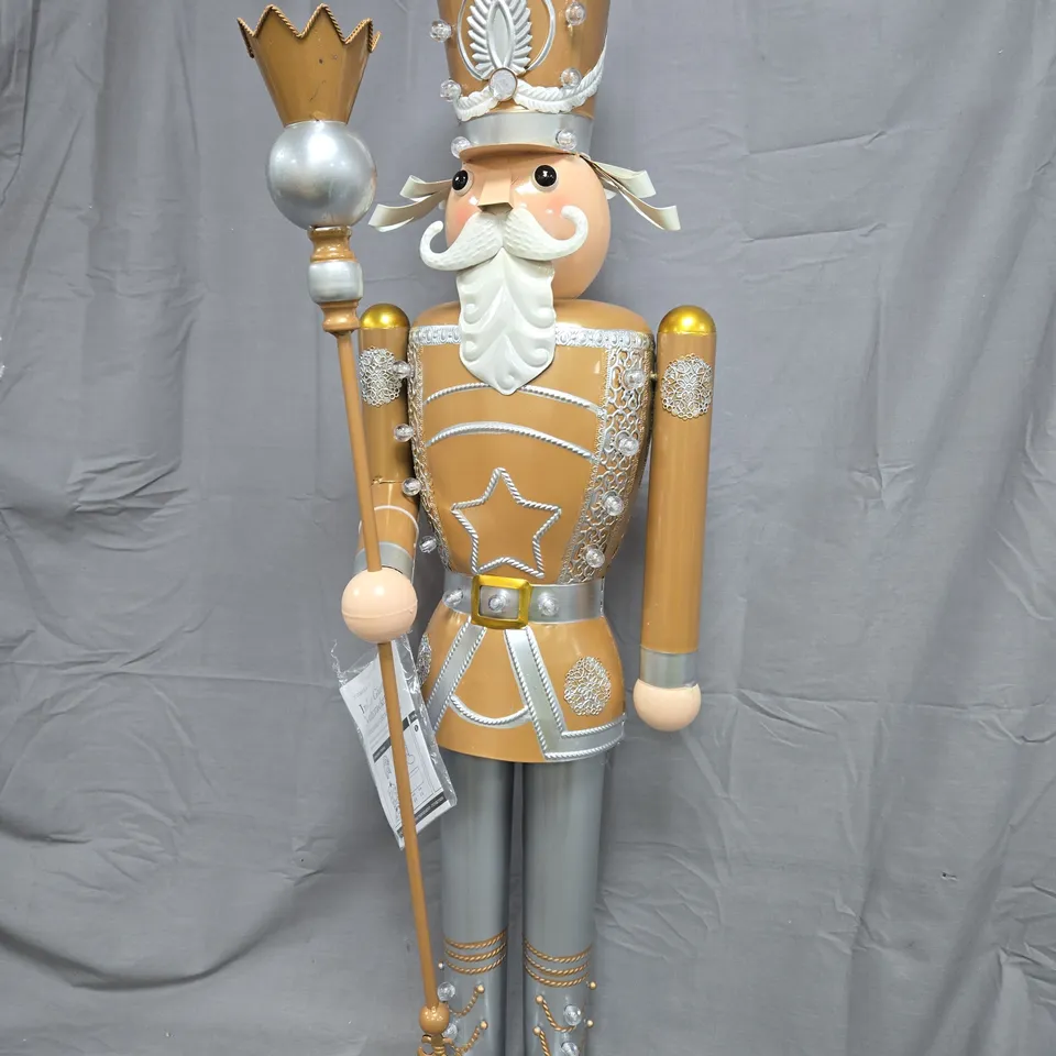 BOXED THREE KINGS INLIT GIANT NUTCRACKER