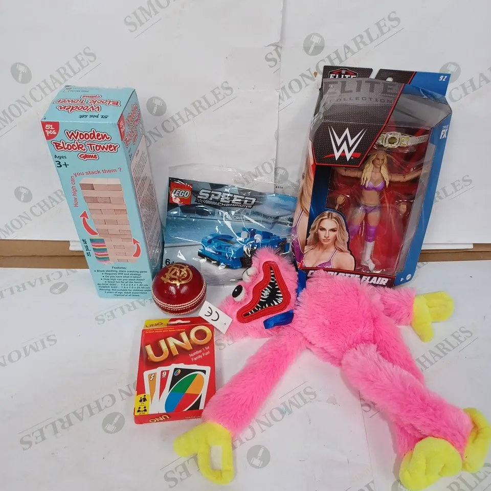 LOT TO CONTAIN APPROX 35 X ASSORTED TOYS & GAMES, INCLUDES PLUSHES, ACTION FIGURES, PLAYING CARDS ETC