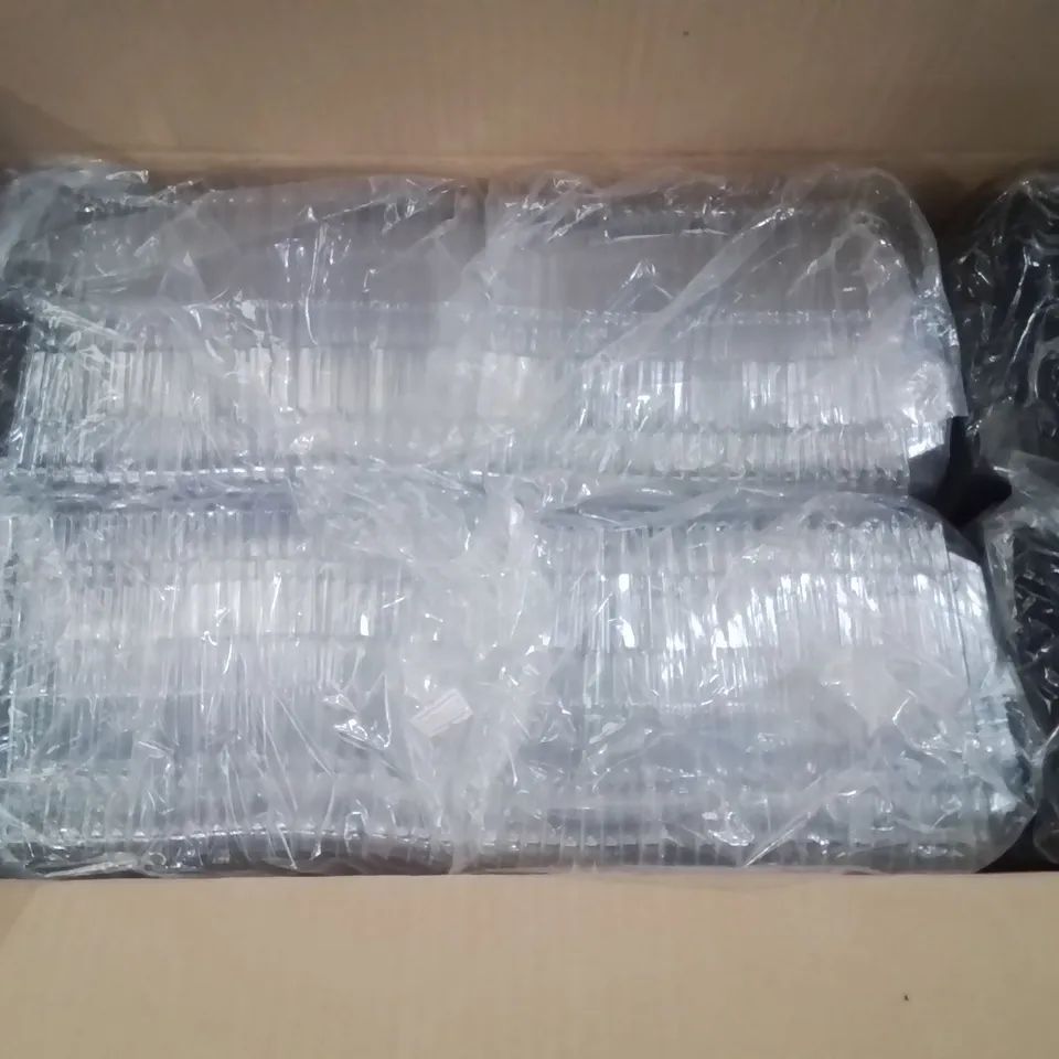 BOX CONTAINING LARGE AMOUNT OF BRAND NEW SUSHI TRAYS [APPROXIMATELY 400]