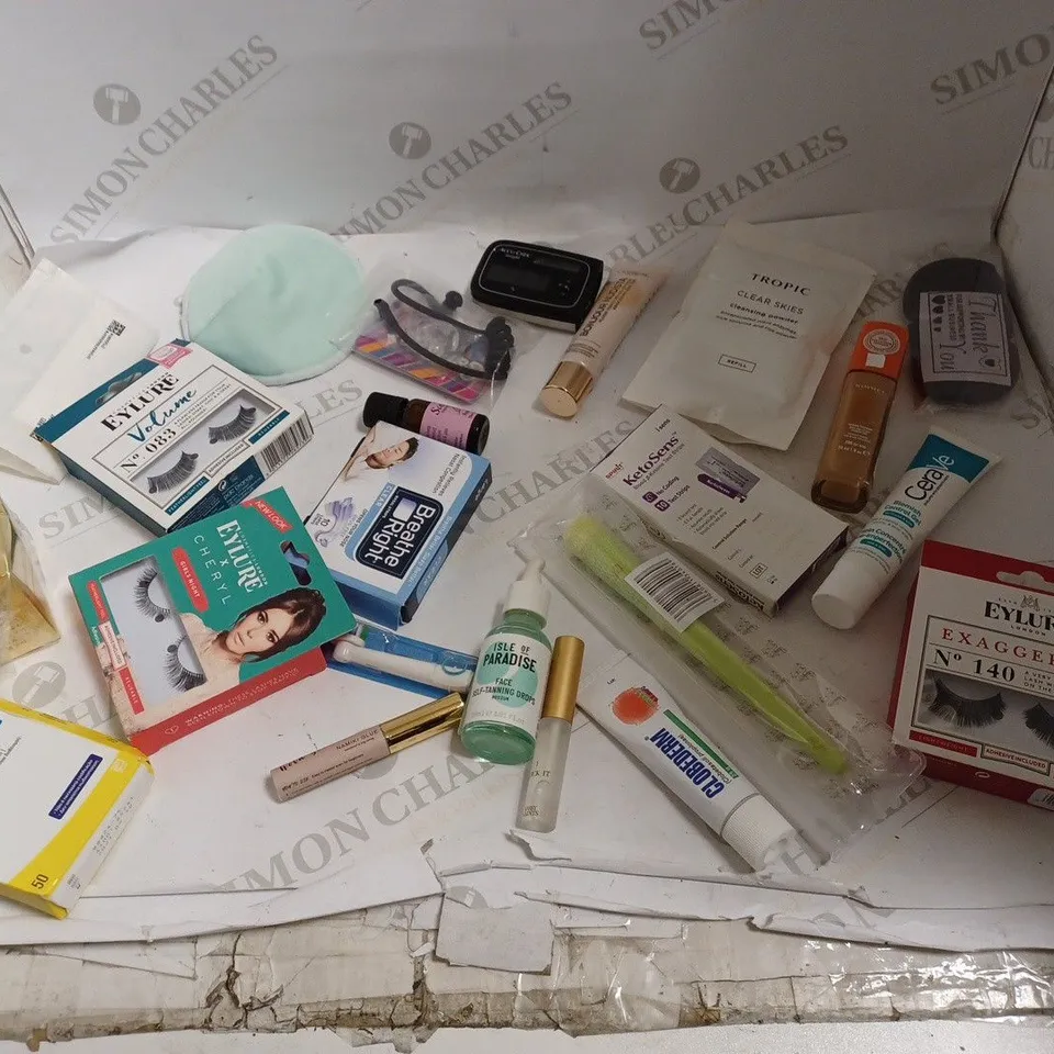 LOT OF APPROX 20 ASSORTED HEALTH AND BEAUTLY- FACE SELF TANNING DROPS, RIMMEL LONDON MEDIUM COVERAGE, L'OREAL SKIN TINT