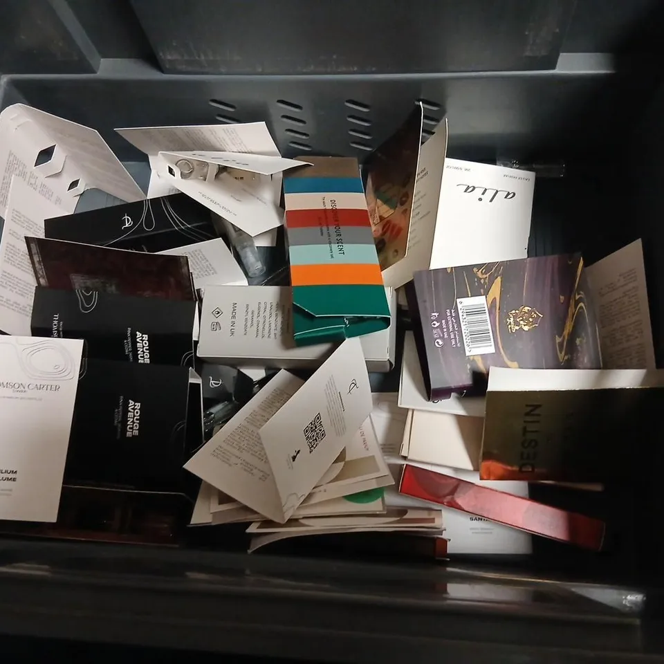 LARGE QUANTITY OF ASSORTED TESTER AND SAMPLE FRAGRANCES