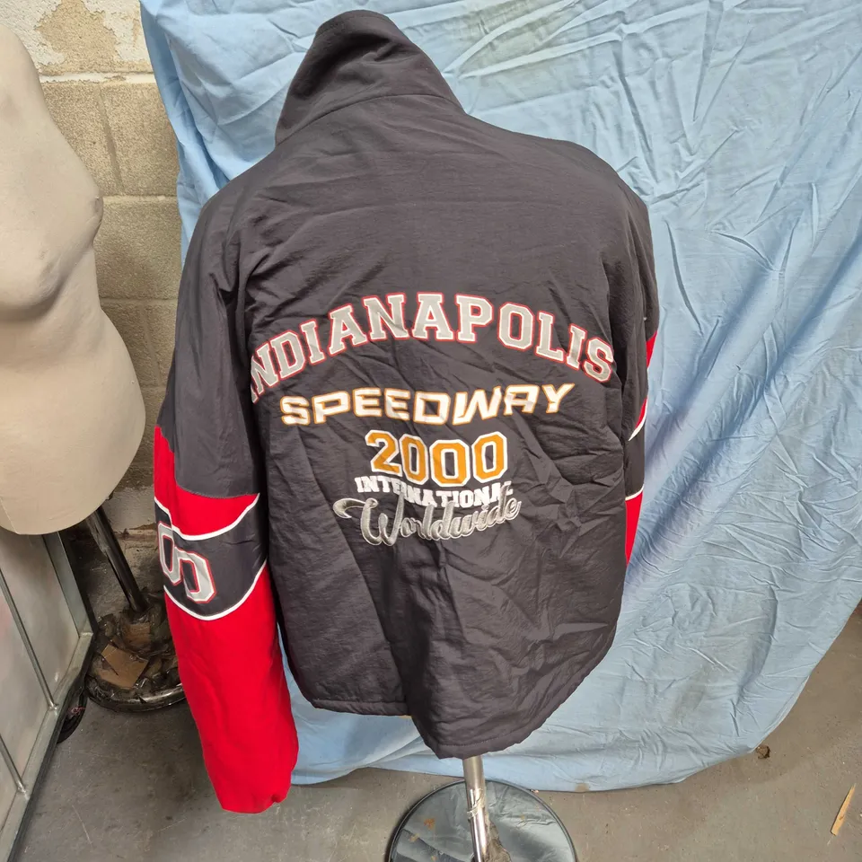 PRETTYLITTLETHING INDIANAPOLIS SPEEDWAY 2000 JACKET – BLACK/RED, UK SIZE S