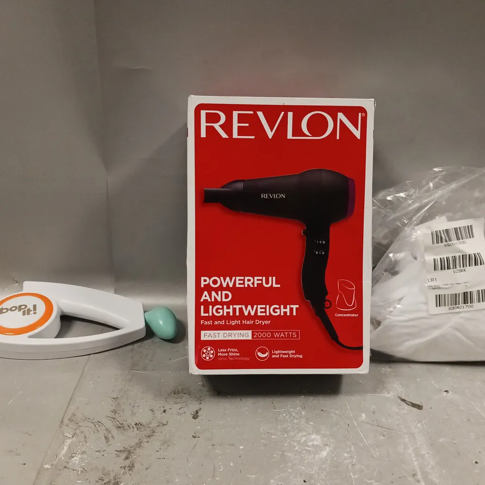 BOX OF APPROXIMATELY 5 ASSORTED ITEMS TO INCLUDE - REVLON HAIRDRYER , BOPIT , HEM T-SHIRT ETC
