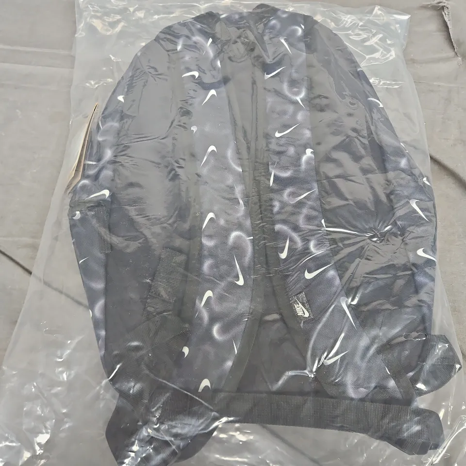 BAGGED NIKE 25 LITRE BACKPACK 