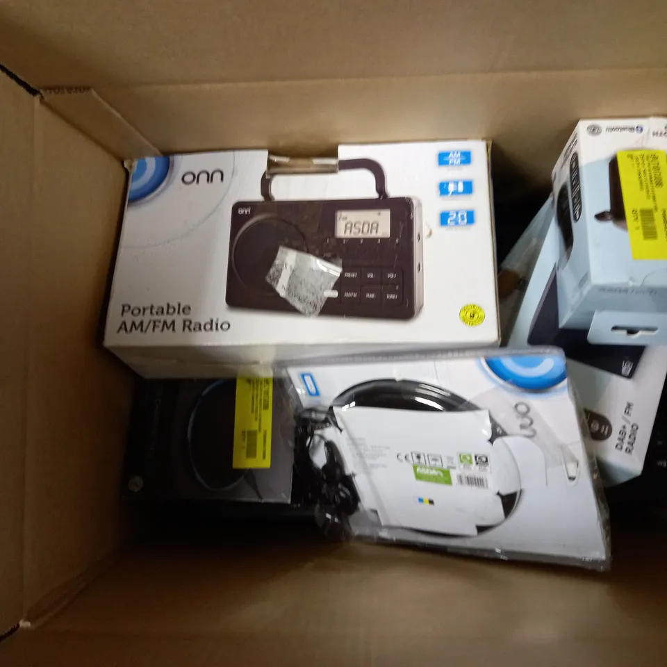 LOT OF APPROXIMATELY 12 PERIPHERALS AND ELECTRICALS TO INCLUDE ONN WIRELESS KEYBOARD, ONN CD PLAYER, ONN PORTABLE AM/FM RADIO