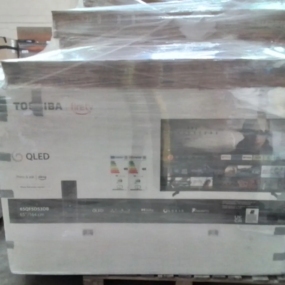 PALLET CONTAINING APPROXIMATELY 7 DAMAGED TVS