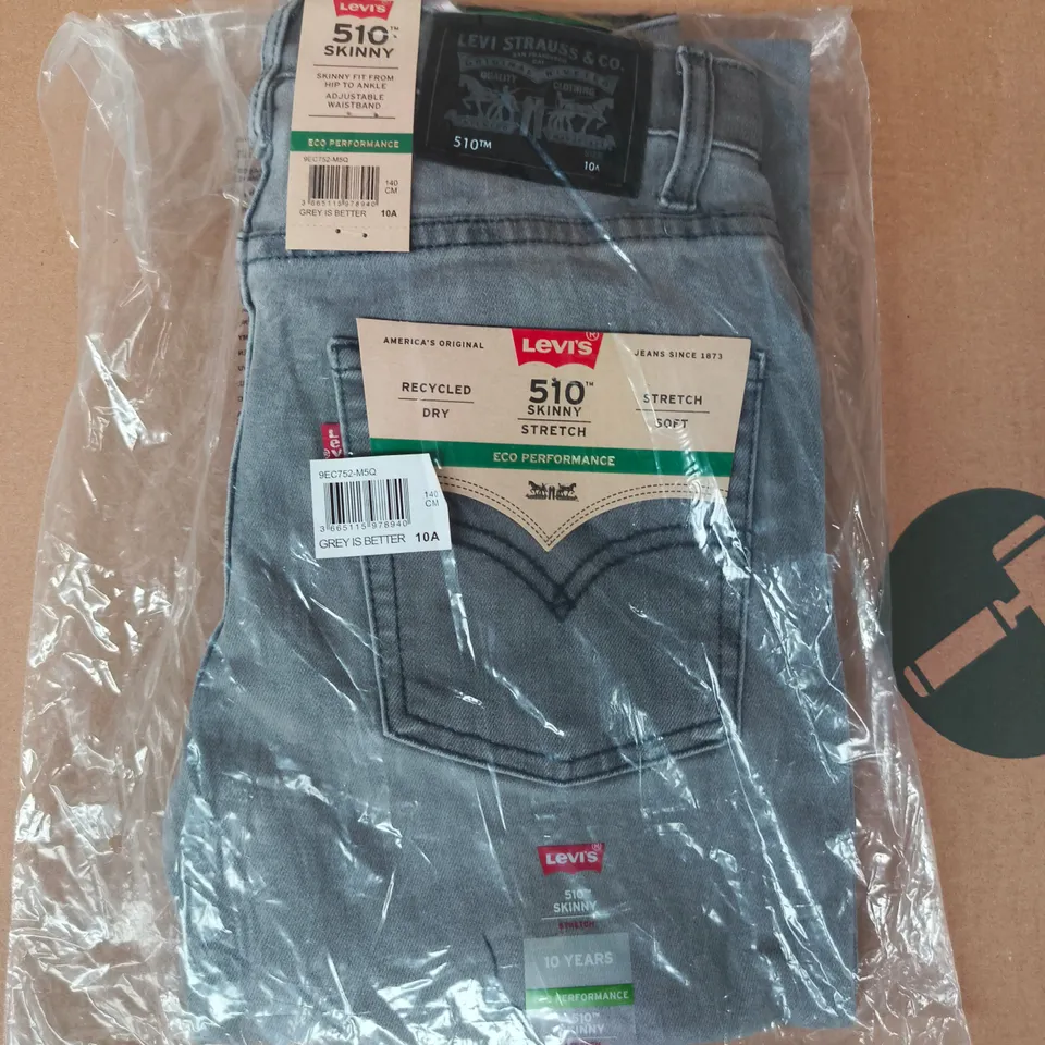 BAGGED LEVIS 510 SKINNY JEANS IN GREY SIZE 10A