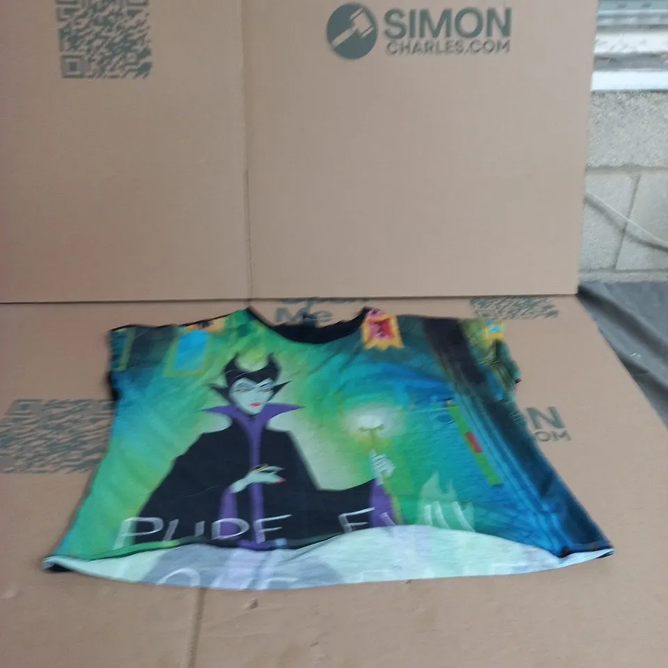 BOX OF APPROXIMATELY 20 ASSORTED CLOTHING ITEMS TO INCLUDE: DISNEY T SHIRT 