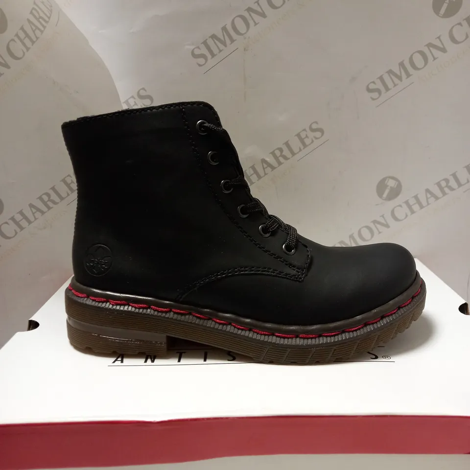 RIEKER LACE UP ANKLE BOOTS BLACK - SIZE 6