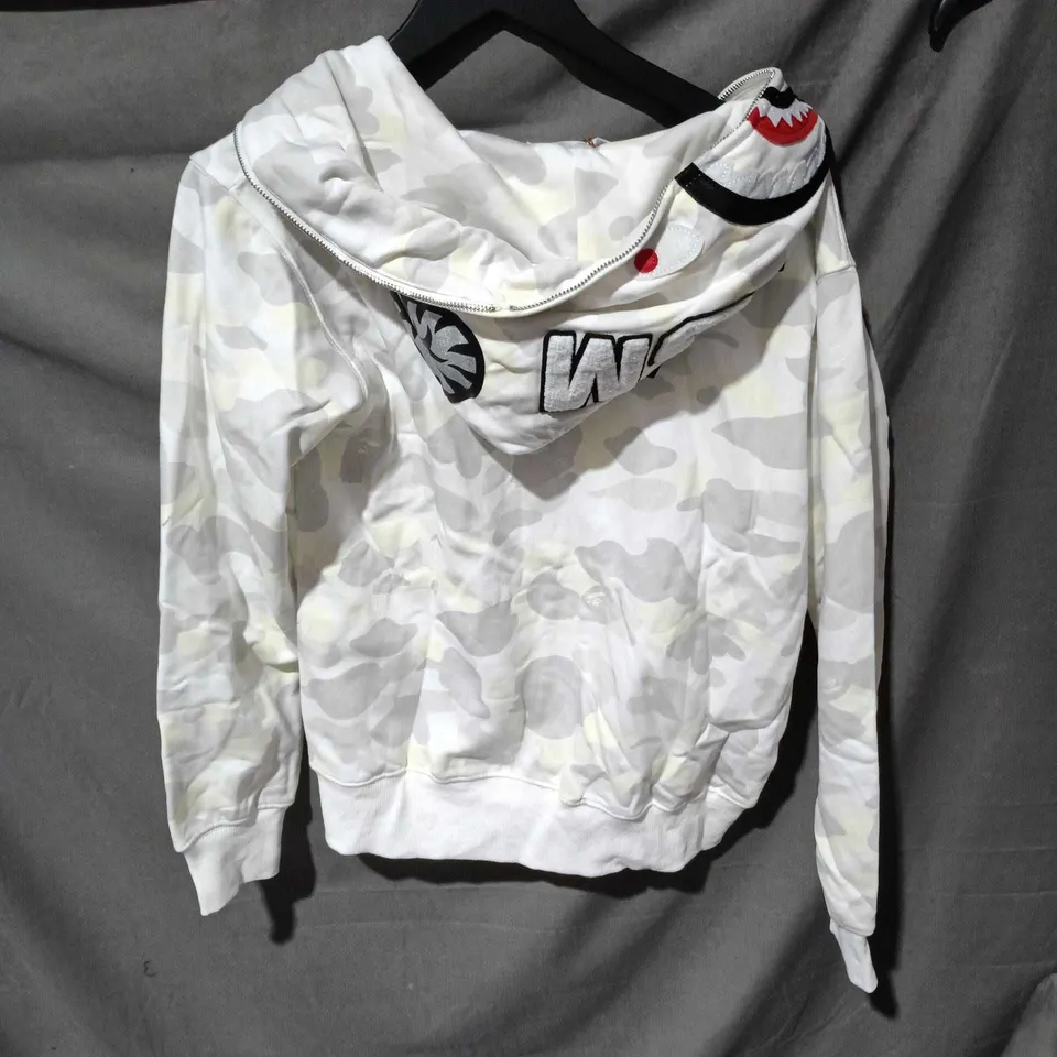 A BATHING APE CAMOUFLAGE ZIP HOODIE – WHITE & GREY, UK M