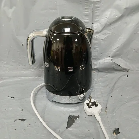 RETRO SMEG KETTLE -BLACK 