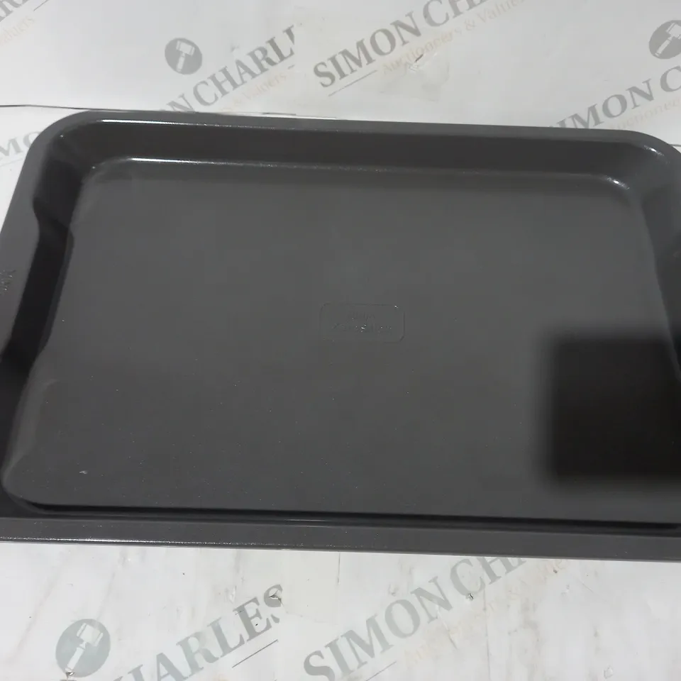 BOXED NINJA ZEROSTICK PROFESSIONAL BAKING TRAYS