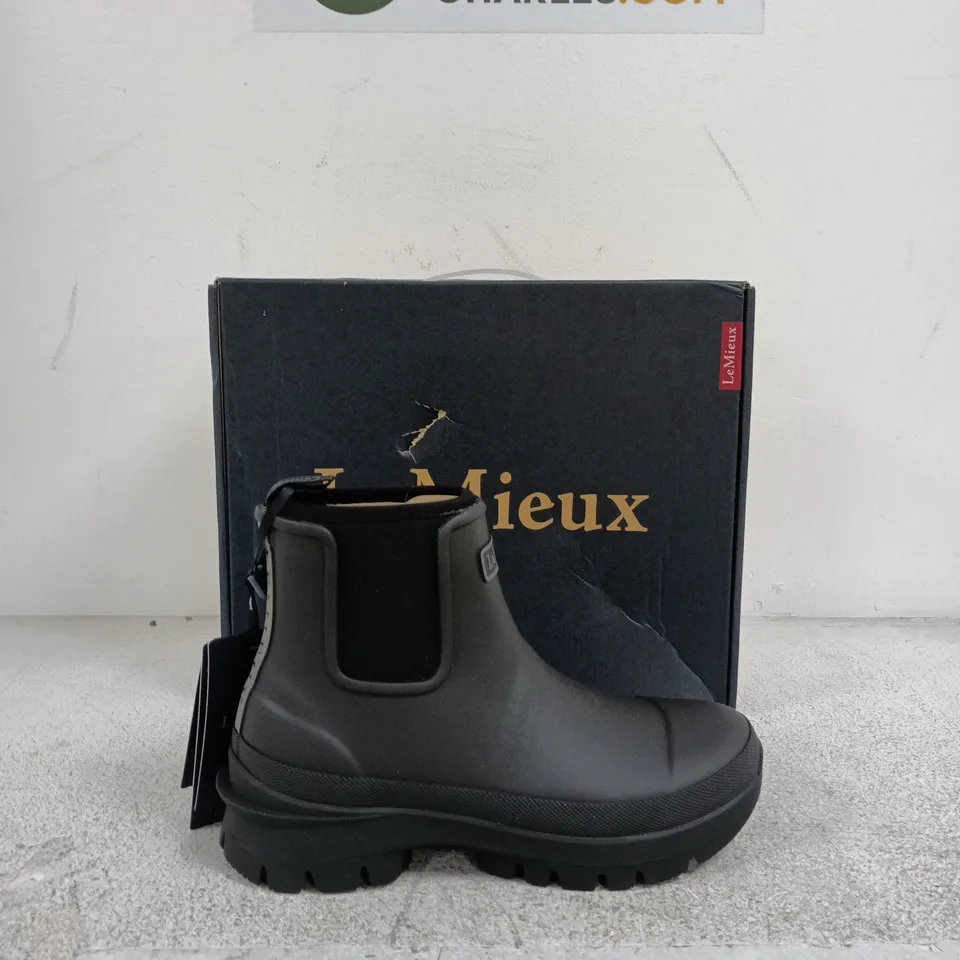  LEMIEUX CHELSEA WELLY BOOTS – BLACK (EU 37) UK 4