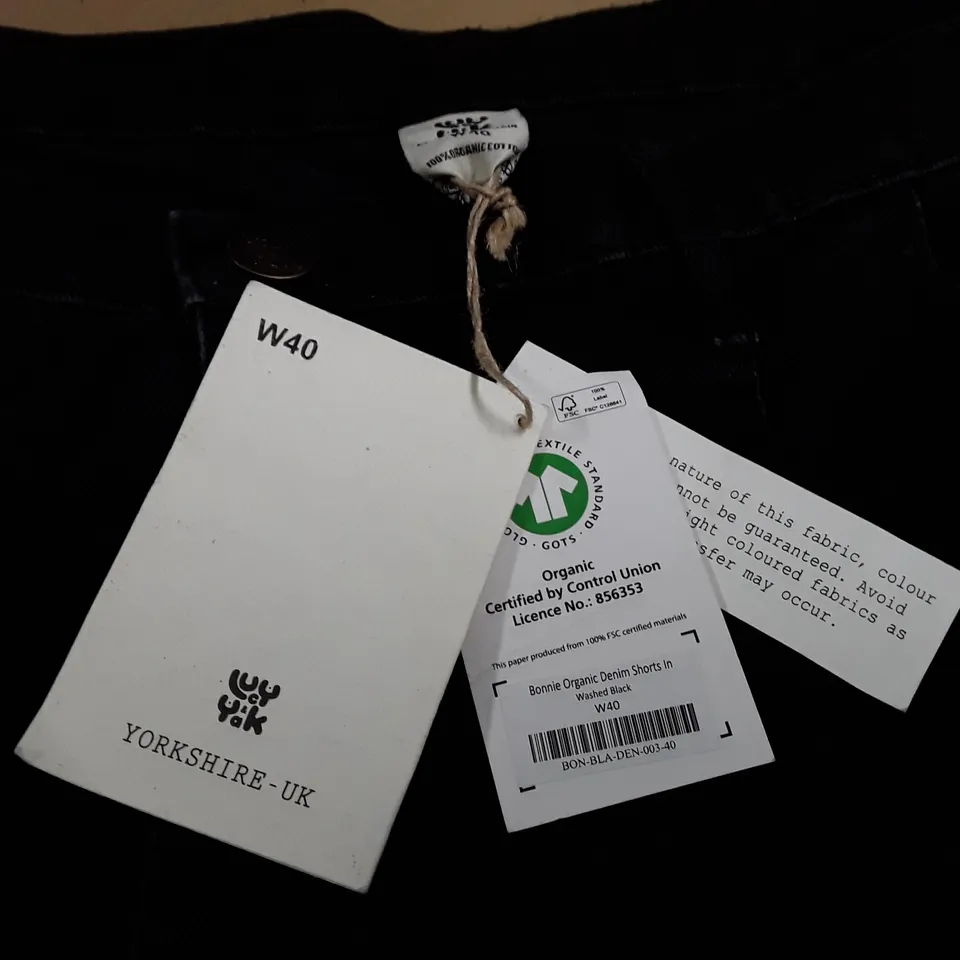 LUCY & YAK BONNIE ORGANIC DENIM SHORTS - W40