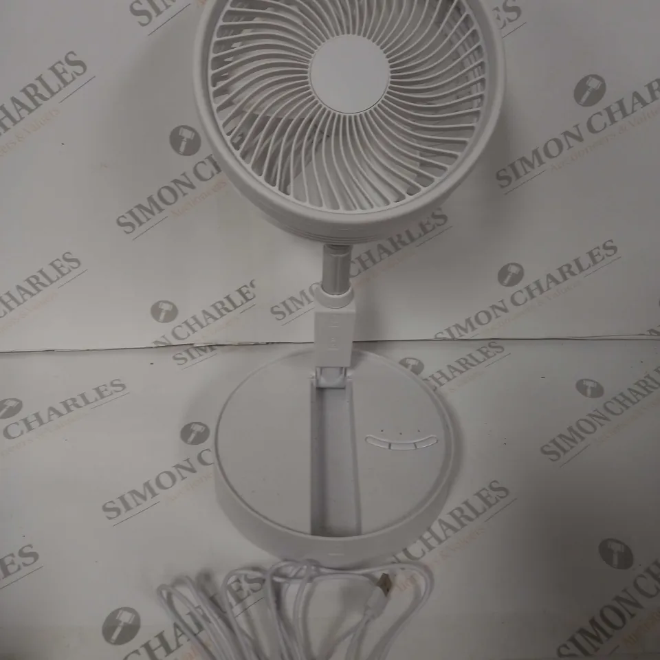 BELL & HOWELL RECHARGEABLE EXTENDABLE DESK & FLOOR FAN, WHITE