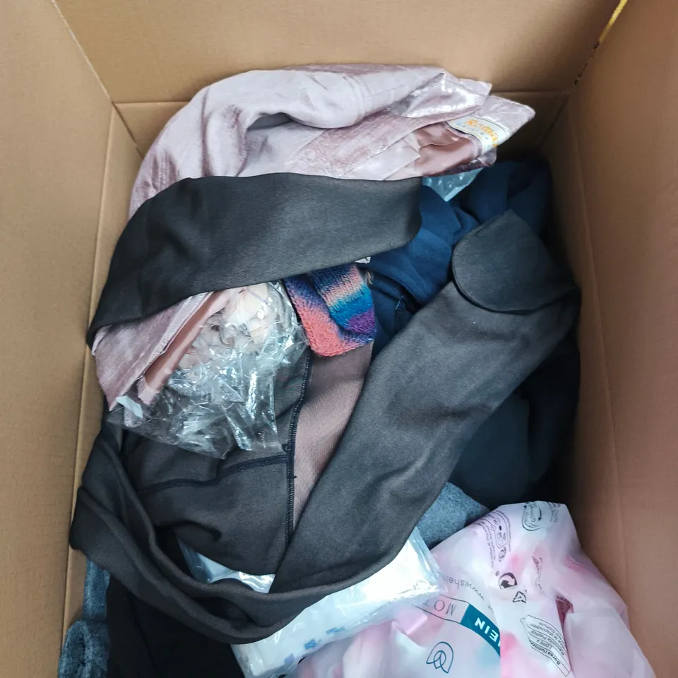 LARGE BOX OF APPROXIMATELY 25 ASSORTED CLOTHING ITEMS IN VARIOUS COLOURS, STYLES AND SIZES - COLLECTION ONLY
