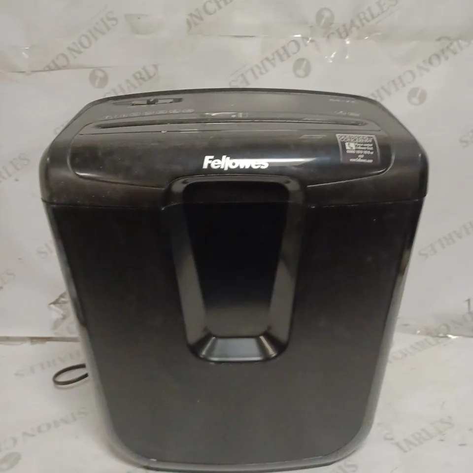 FELLOWES M-7C PAPER SHREDDER - BLACK