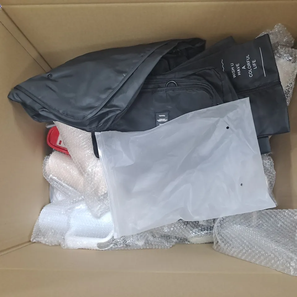 LARGE BOX OF APPROXIMATELY 15 ASSORTED HOUSEHOLD  ITEMS TOO INCLUDE BAGS , SHELVES , CUPS , ETC 
