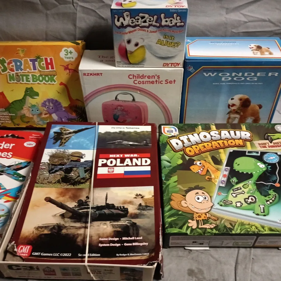 LOT OF 8 ASSORTED TOYS AND GAMES TO INCLUDE WONDER DOG, DINOSAUR OPERATION AND GLIDER PLANES