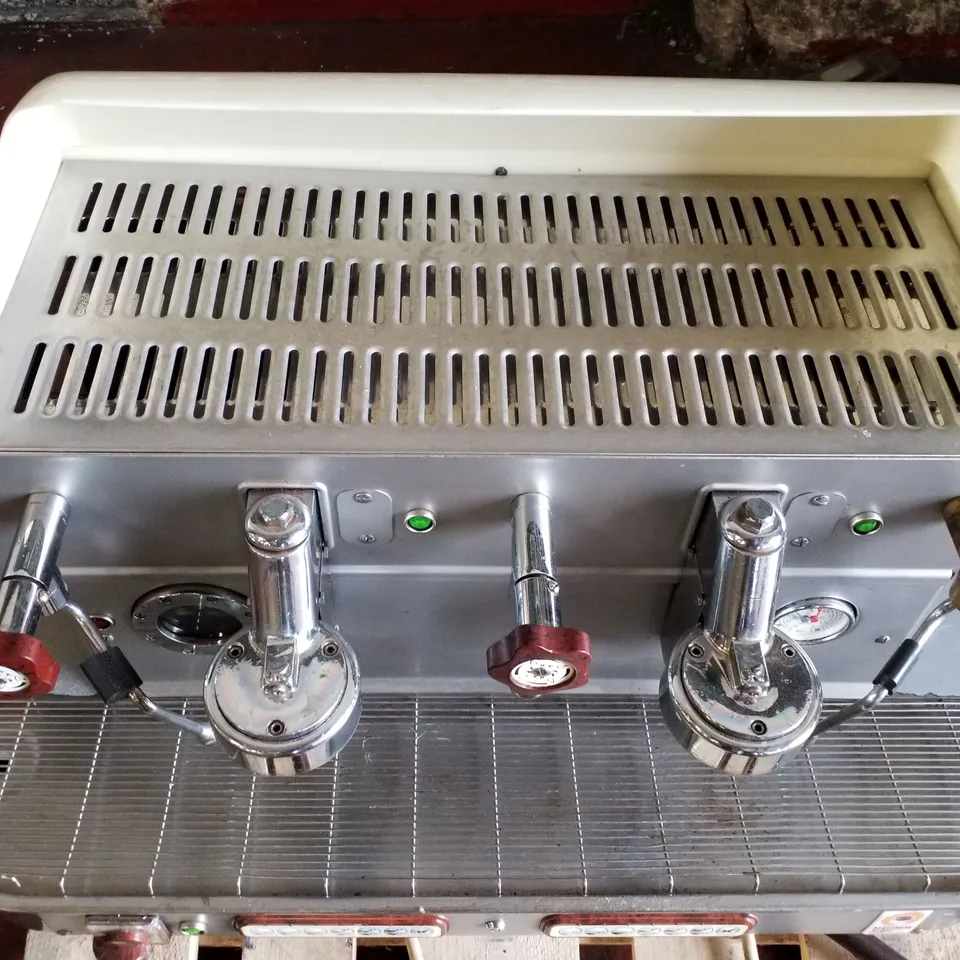 ELEKTRA BARLUME 2 GROUP AUTO ESPRESSO MACHINE