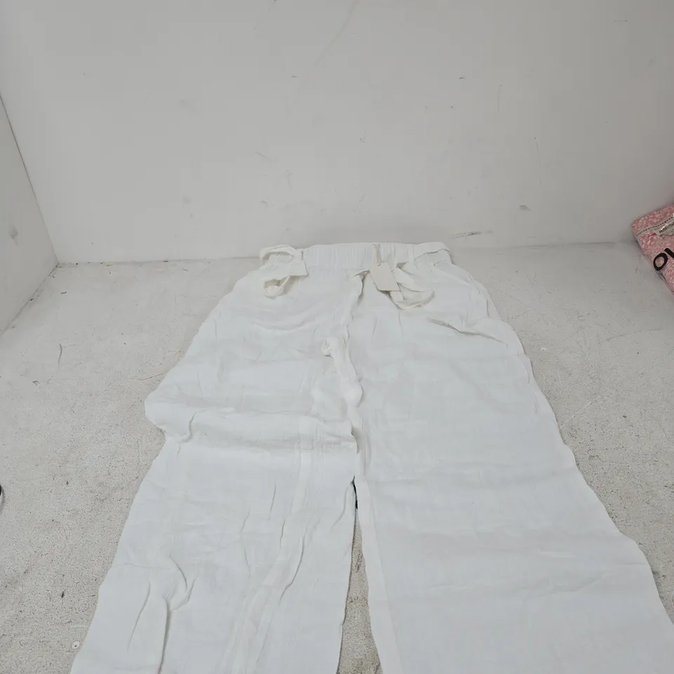MUDFLOWER WHITE TROUSERS – UK 12 (EU 40, US 8)