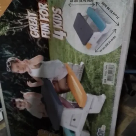 BOXED KIDS PICNIC TABLE 