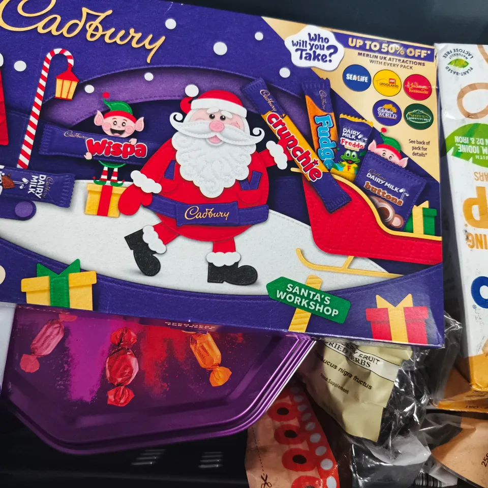 APPROXIMATELY 10 ASSORTED FOOD AND DRINK ITEMS TO INCLUDE GRIND COFFEE PODS, HOTEL CHOCOLAT, ETC