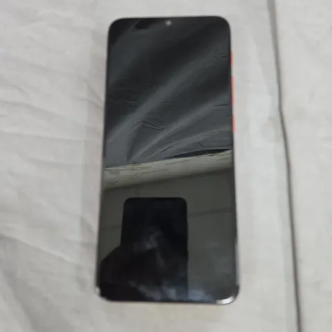 MOTOROLA E7I SMARTPHONE 