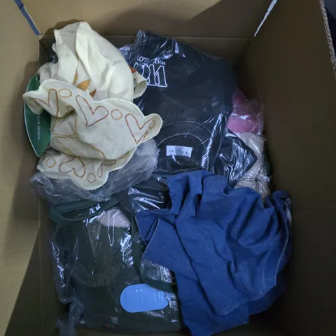 LARGE BOX OF APPROXIMATELY 25 ASSORTED CLOTHING ITEMS IN VARIOUS COLOURS, STYLES AND SIZES - COLLECTION ONLY