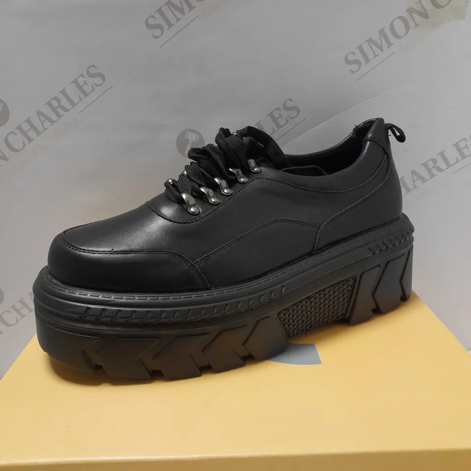 KOI DEFENDER CHUNKY STOMPER BLACK PU TRAINERS - SIZE 8