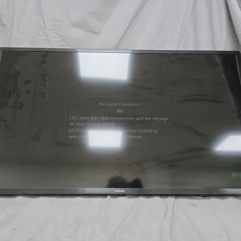 SAMSUNG 40-INCH TELEVISION – HG40EE690SK