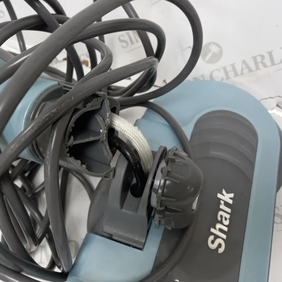 SHARK STEAM & SCRUB VACUUM