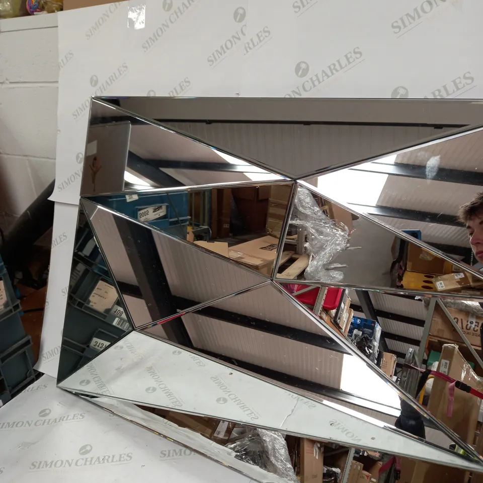 OUTLET JULIEN MACDONALD 3D MIRRORED WALL PANEL - COLLECTION ONLY