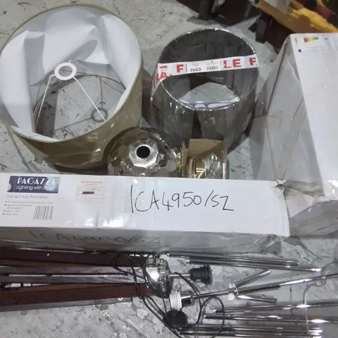 LOT OF 7 ASSORTED LIGHTING ITEMS TO INCLUDE FLOOR LAMP PARTS, LIGHT SHADES AND FITTINGS