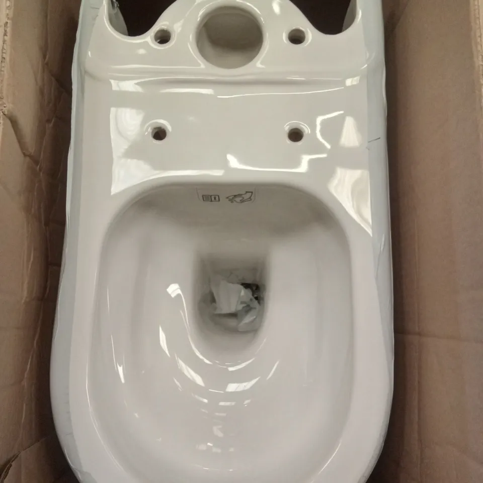 BOXED MALO RIMLESS CLOSE COUPLED TOILET - WHITE